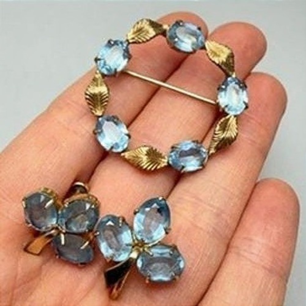 Vintage Gold Filled Light Blue Glass Wreath Brooch & Earrings Set 1/20 12K